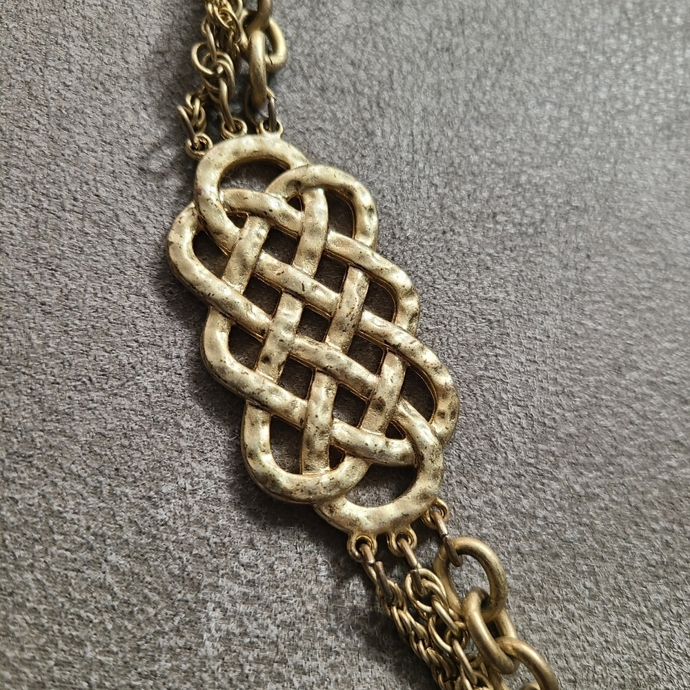 Vtg Lia Sophia "Knotted Up" retired three-strand matte goldtone chain necklace - Picture 6 of 8
